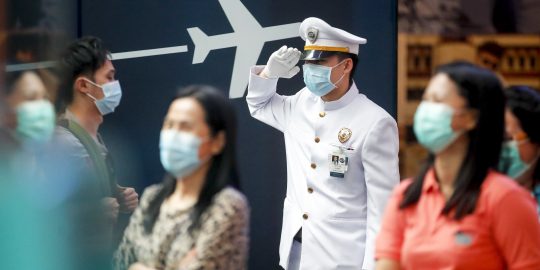 annuleren vakantie om coronavirus: bij een aantal verzekeraars kun je wél gebruik maken van de annuleringsverzekering voor coronagebieden, als er een negatief reisadvies is afgegeven.