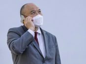 Het aantal kritiek gevallen van besmetting met het coronavirus in de wereld is gezakt tot minder dan 6.500.