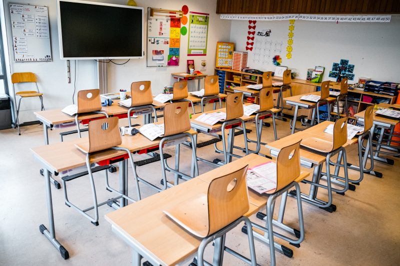 Artsen in Nederland pleiten massaal voor sluiting scholen