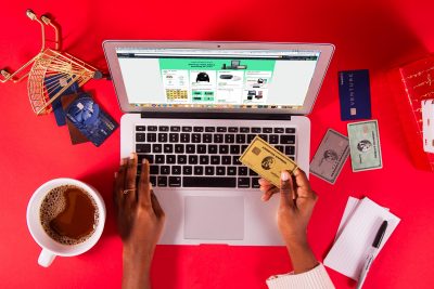 10 unlikely items that are flying off the shelves during the Dit zijn 9 van de duurste 'Re sell' items op dit moment