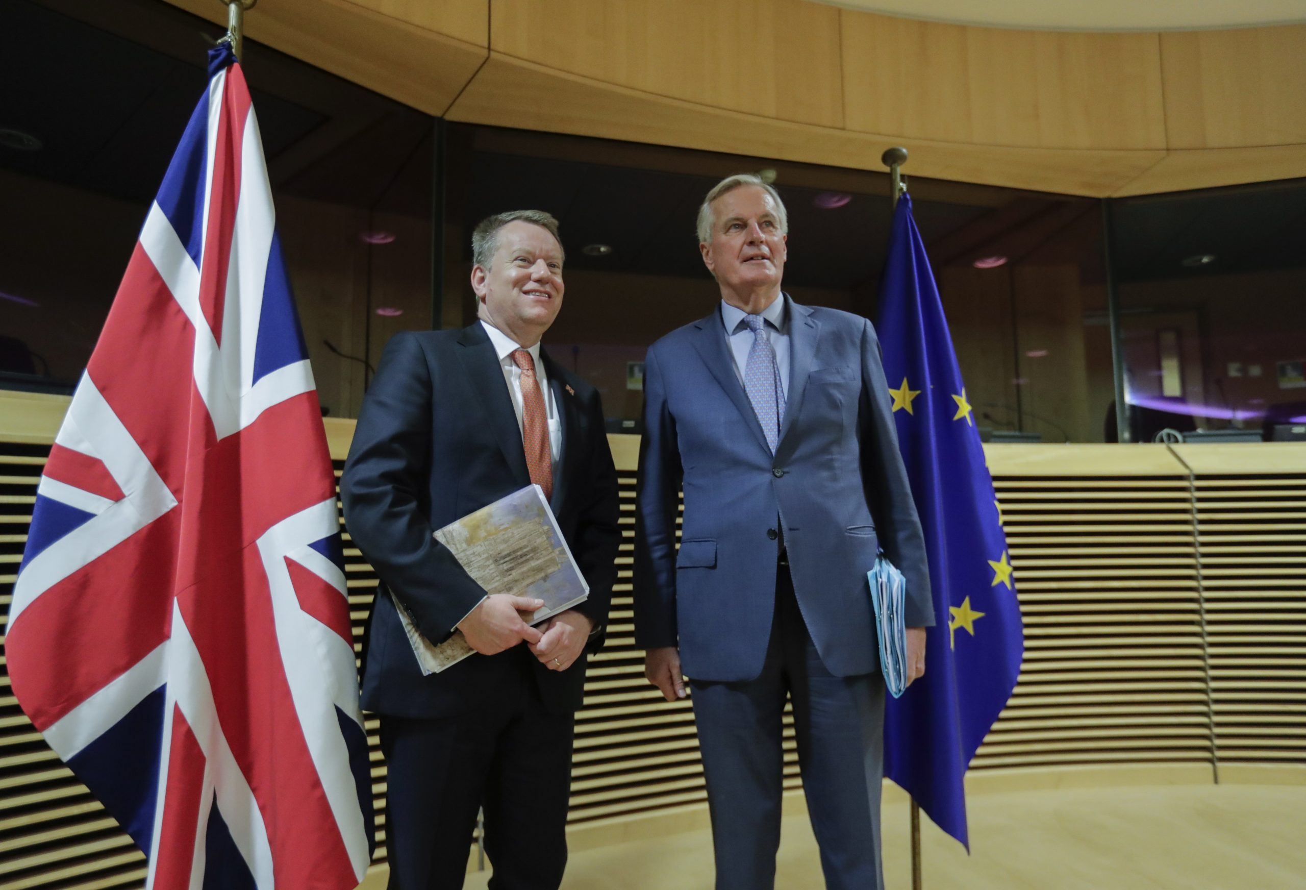 De Britse Brexit-onderhandelaar David Frost en EU-onderhandelaar Michel Barnier.
