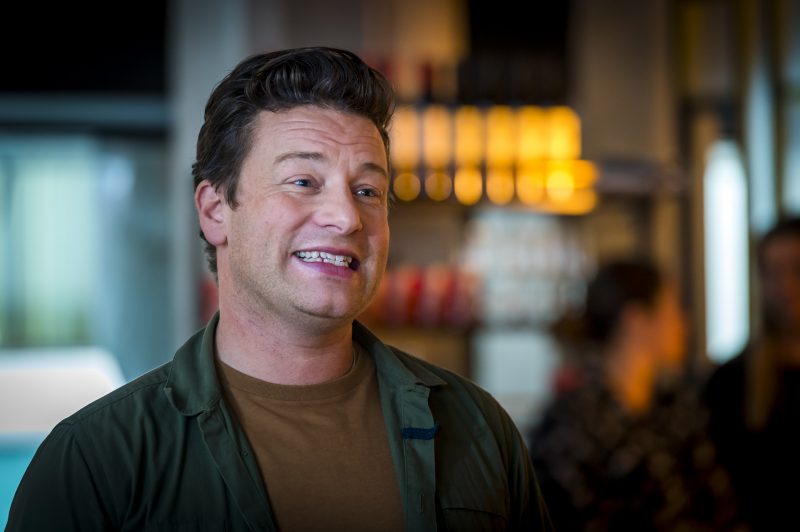 Omgekeerde doorgaan stopverf De Jamie Oliver restaurants in Nederland sluiten per direct de deuren