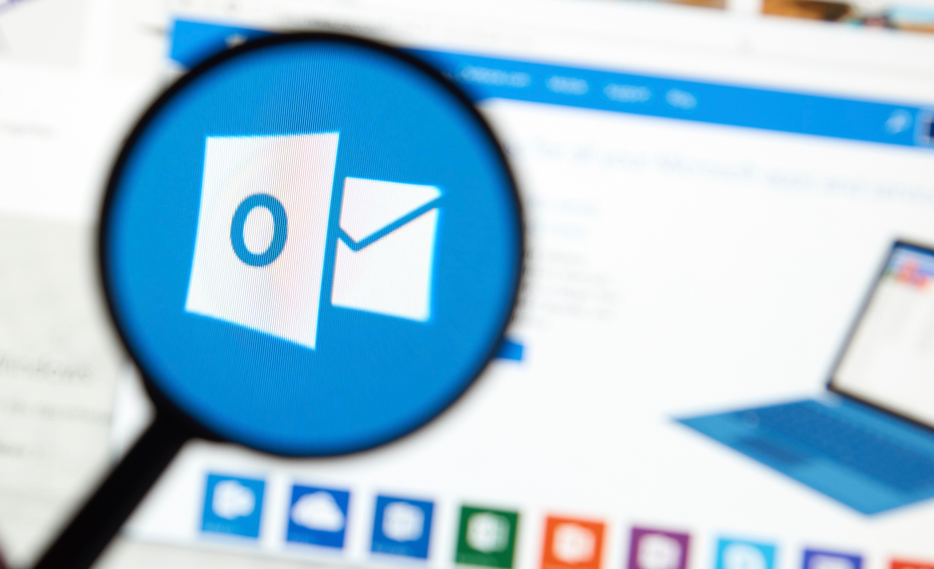 How to send a calendar invite in Outlook in 5 simple steps
