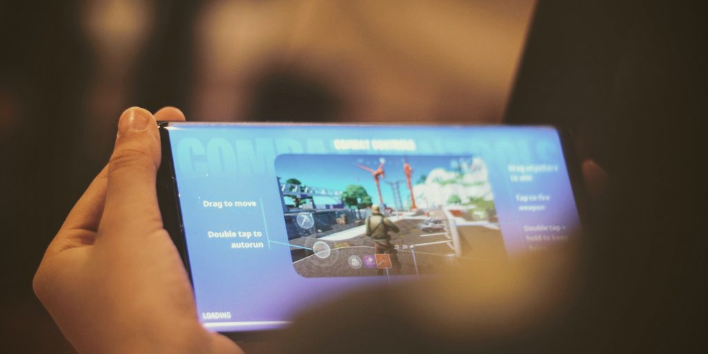 De populaire game Fortnite staat op de onbetwiste eerste plek. Hoewel de game gratis is, geven gebruikers er 3.151 euro per minuut aan uit.