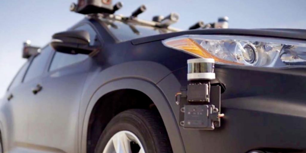 Een zelfrijdende auto van Zoox met camera's