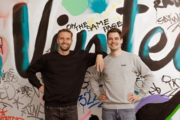 Foto: CEO Thomas Plantenga (links) en COO Mantas Mikuckas van Vinted. Bron: Vinted Foto: CEO Thomas Plantenga (links) en COO Mantas Mikuckas van Vinted. Bron: Vinted