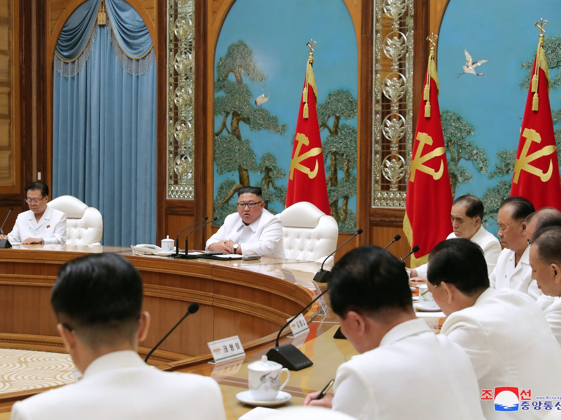 Kim Jong-un tijdens een vergadering in Pyongyang, 2020. Foto: KCNA via REUTERS