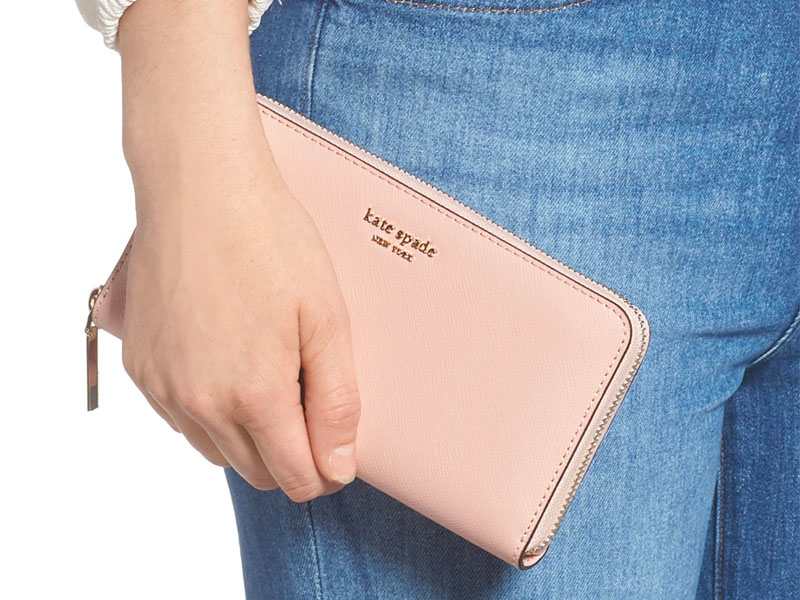 The best women's and feminine-style wallets