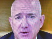 Jeff Bezos getuigt voor de commissie