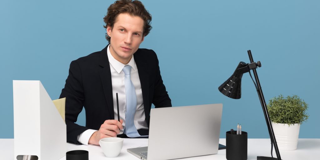De meeste bedrijven in Nederland verwachten binnen een jaar herstel van de coronacrisis. De onderlinge verschillen zijn wel groot, constateerde hoogleraar strategisch management Henk Volberda eerder deze maand op basis van een eigen peiling.