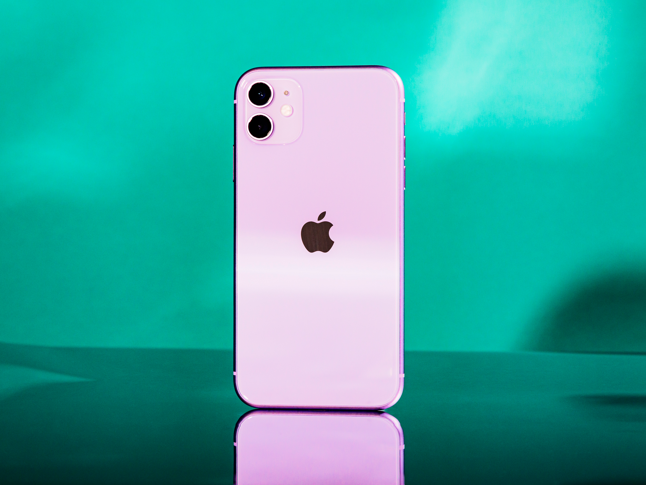 Iphone 11 розовый