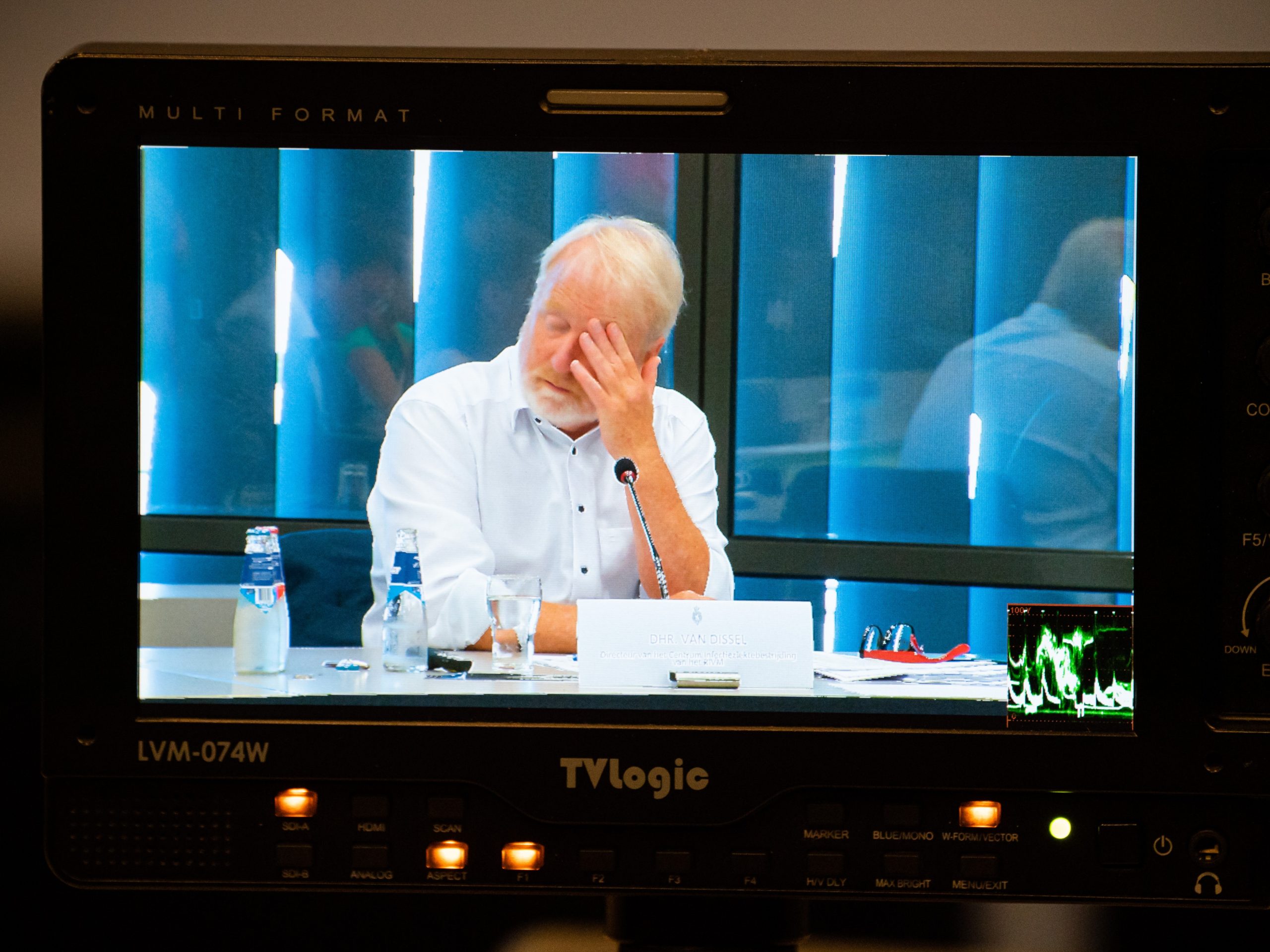 Viroloog Jaap van Dissel van het RIVM dinsdag tijdens een briefing aan de Tweede Kamer.