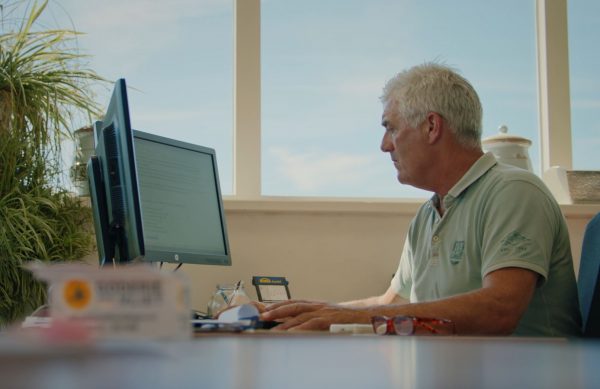Het kraanverhuurbedrijf van de Noord-Hollandse Jack werd gehackt en dat kostte hem uiteindelijk 35.000 euro. Het kraanverhuurbedrijf van de Noord-Hollandse Jack werd gehackt en dat kostte hem uiteindelijk 35.000 euro.