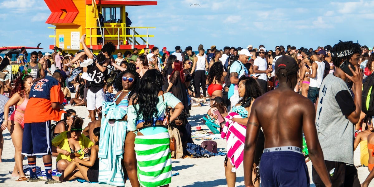 Spring Break crowd