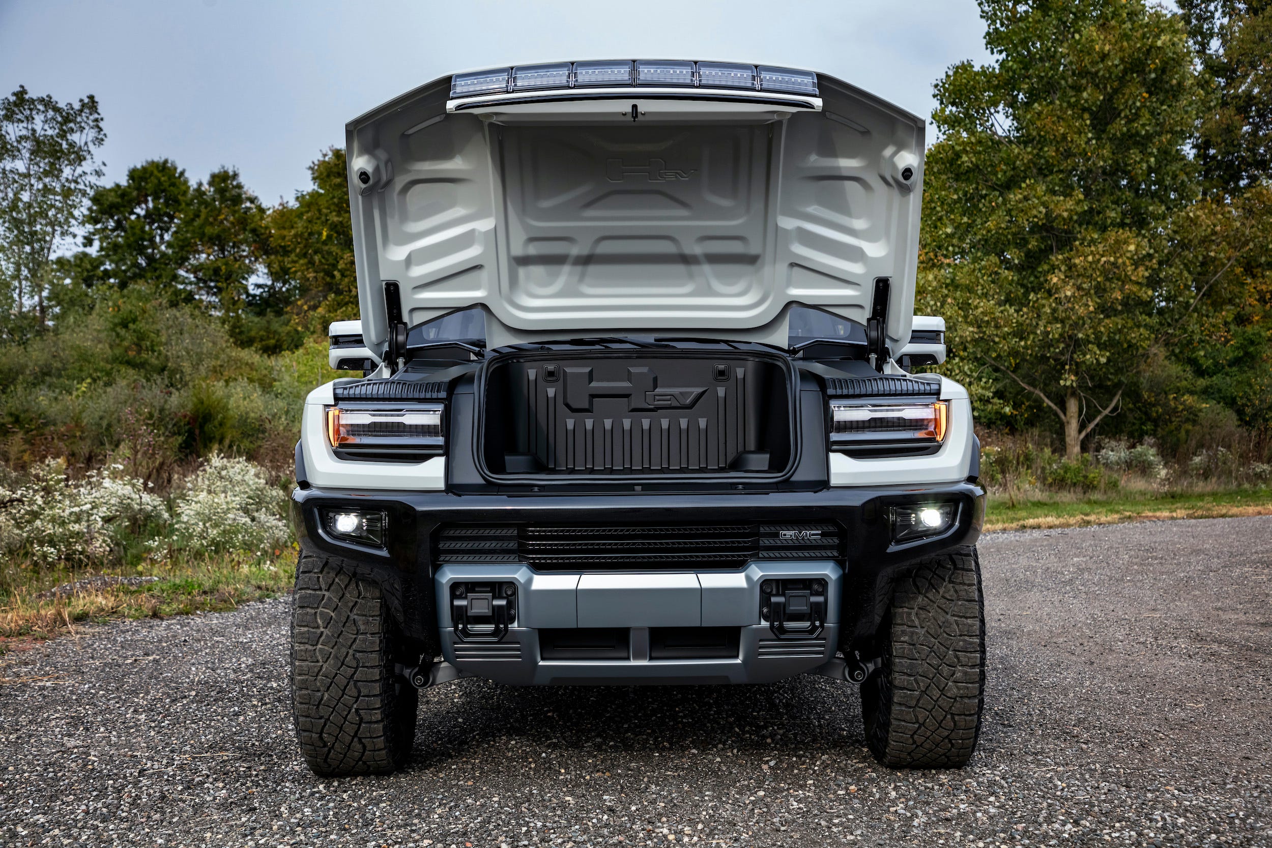 2022 GMC HUMMER EV 006