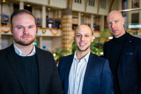 Melvin Lazeron (l), Valentino Cremona (m), en Lucas Wensing (r) van AMDAX. Foto: AMDAX Melvin Lazeron (l), Valentino Cremona (m), en Lucas Wensing (r) van AMDAX. Foto: AMDAX