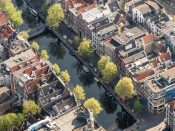 Luchtfoto van het centrum van Amsterdam.