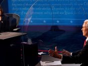 Kamala Harris in debat met Mike Pence.
