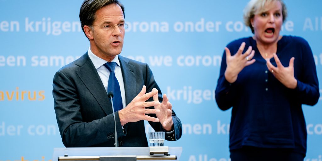 Premier Mark Rutte geeft een toelichting op de aanscherping van de coronamaatregelen in Nederland