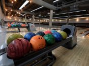 De bowlingbaansector verkeert door de coronamaatregelen in de grote problemen. Dat stelt voorzitter Frits van Dijk van de Nederlandse Vereniging van Bowlingondernemers (NVB)