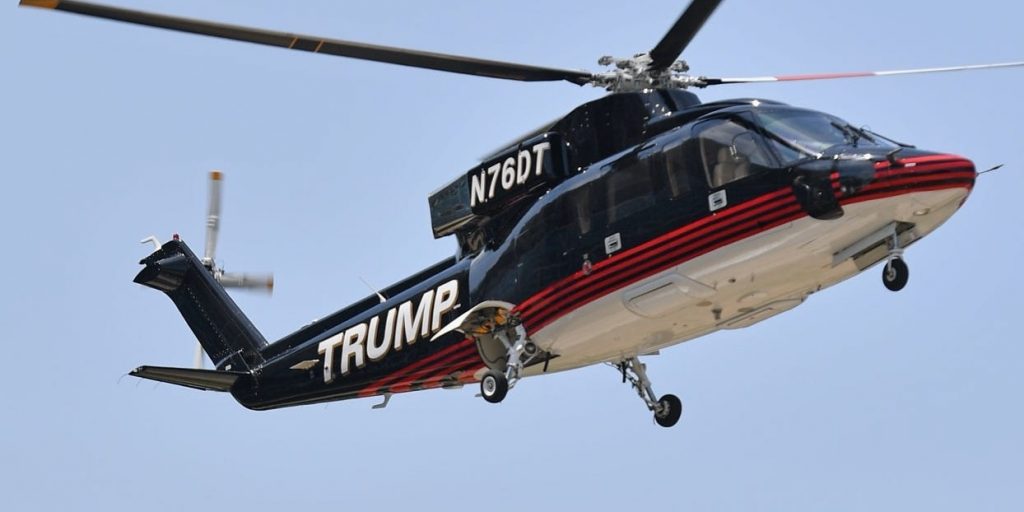 De Sikorsky S-76 VIP helikopter van president Donald Trump