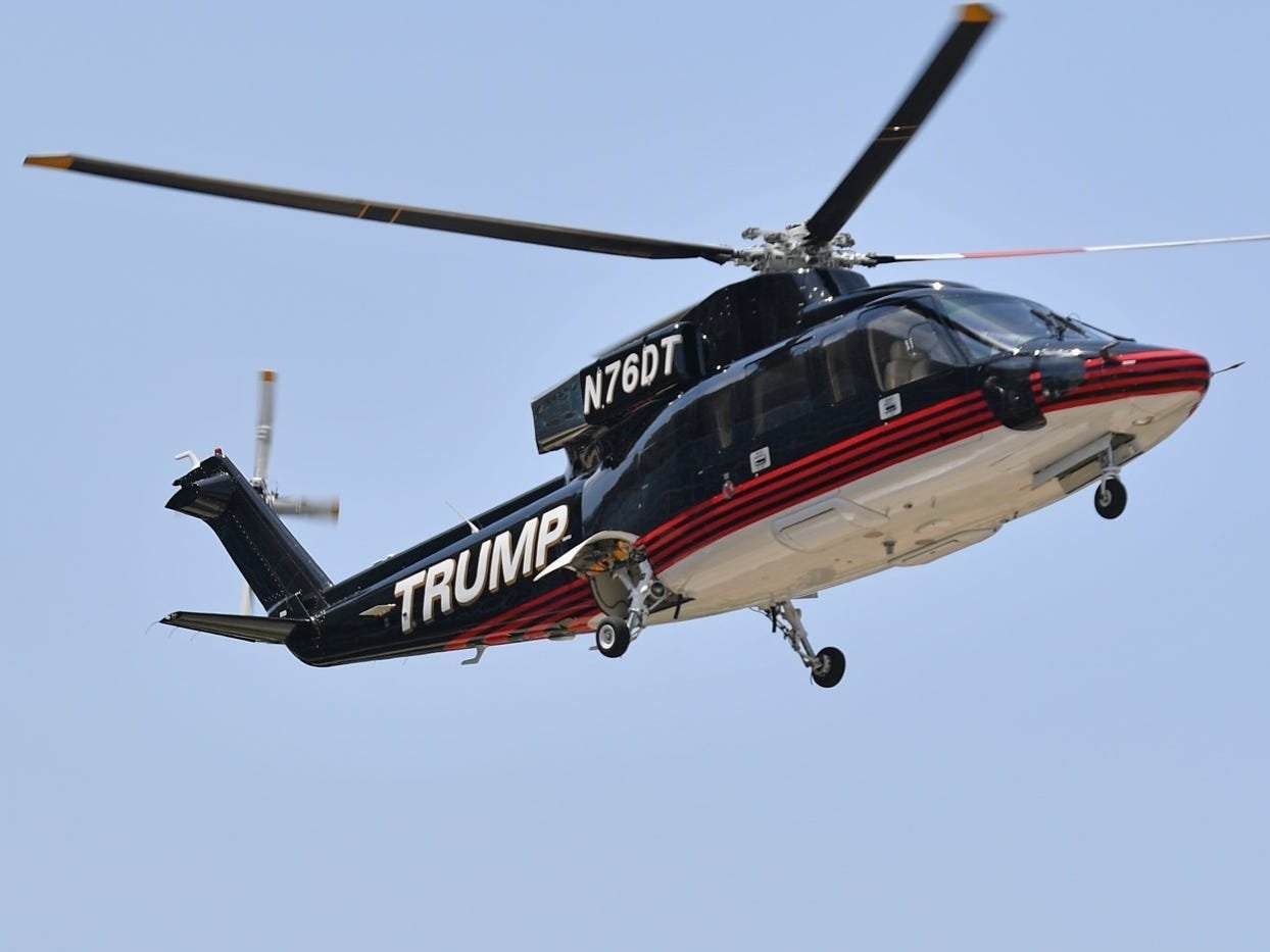 De Sikorsky S-76 VIP helikopter van president Donald Trump