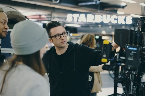 Zachary Weckstein tijdens het filmen van The Host Zachary Weckstein tijdens het filmen van The Host