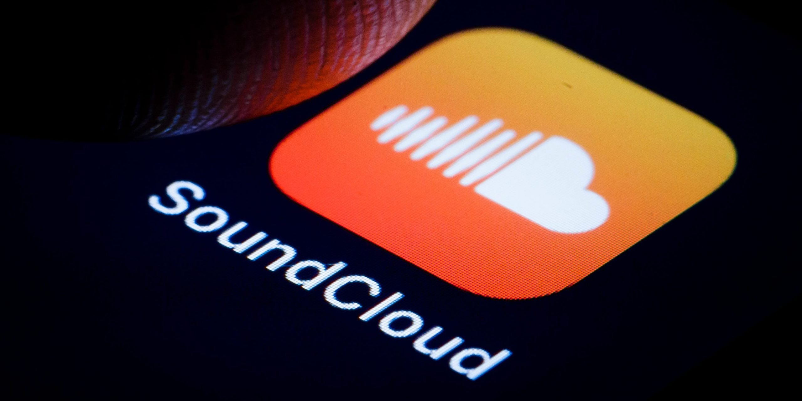 Soundcloud. Soundcloud логотип. Soundcloud фото. Loud Sound.