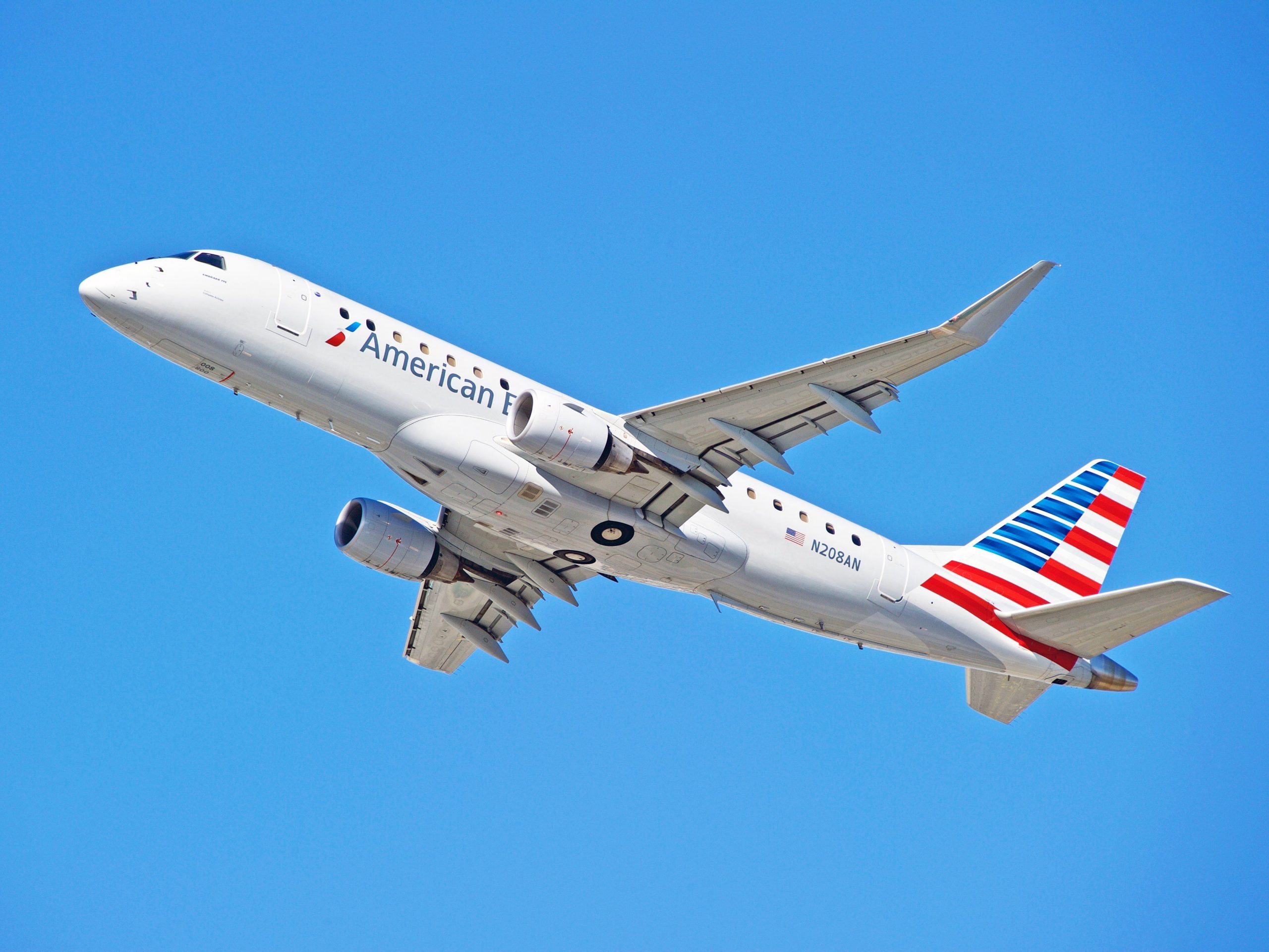 American Eagle E175
