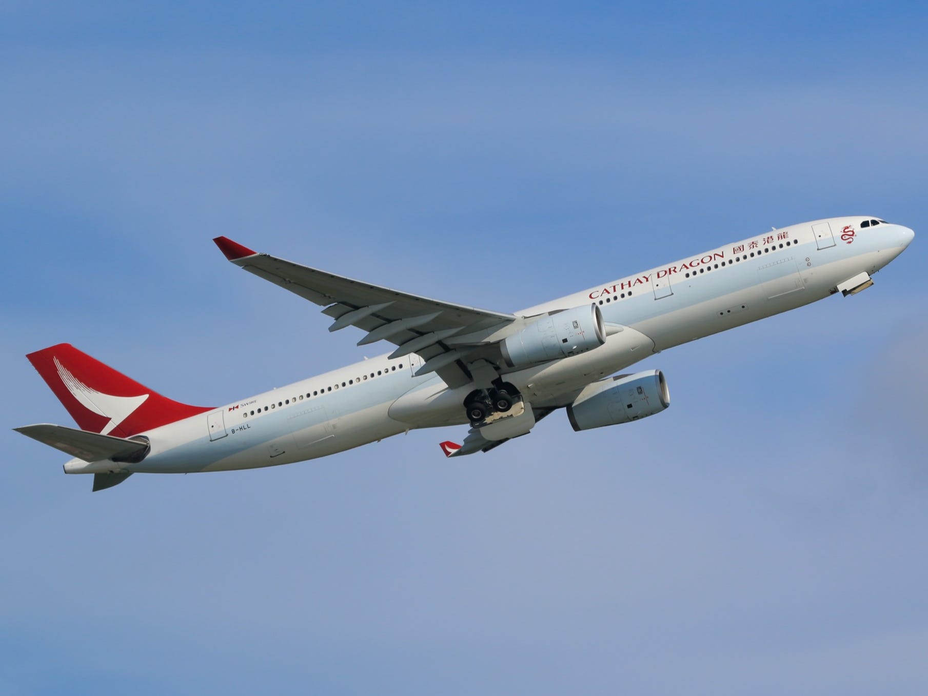 Cathay Dragon Airbus A330-300