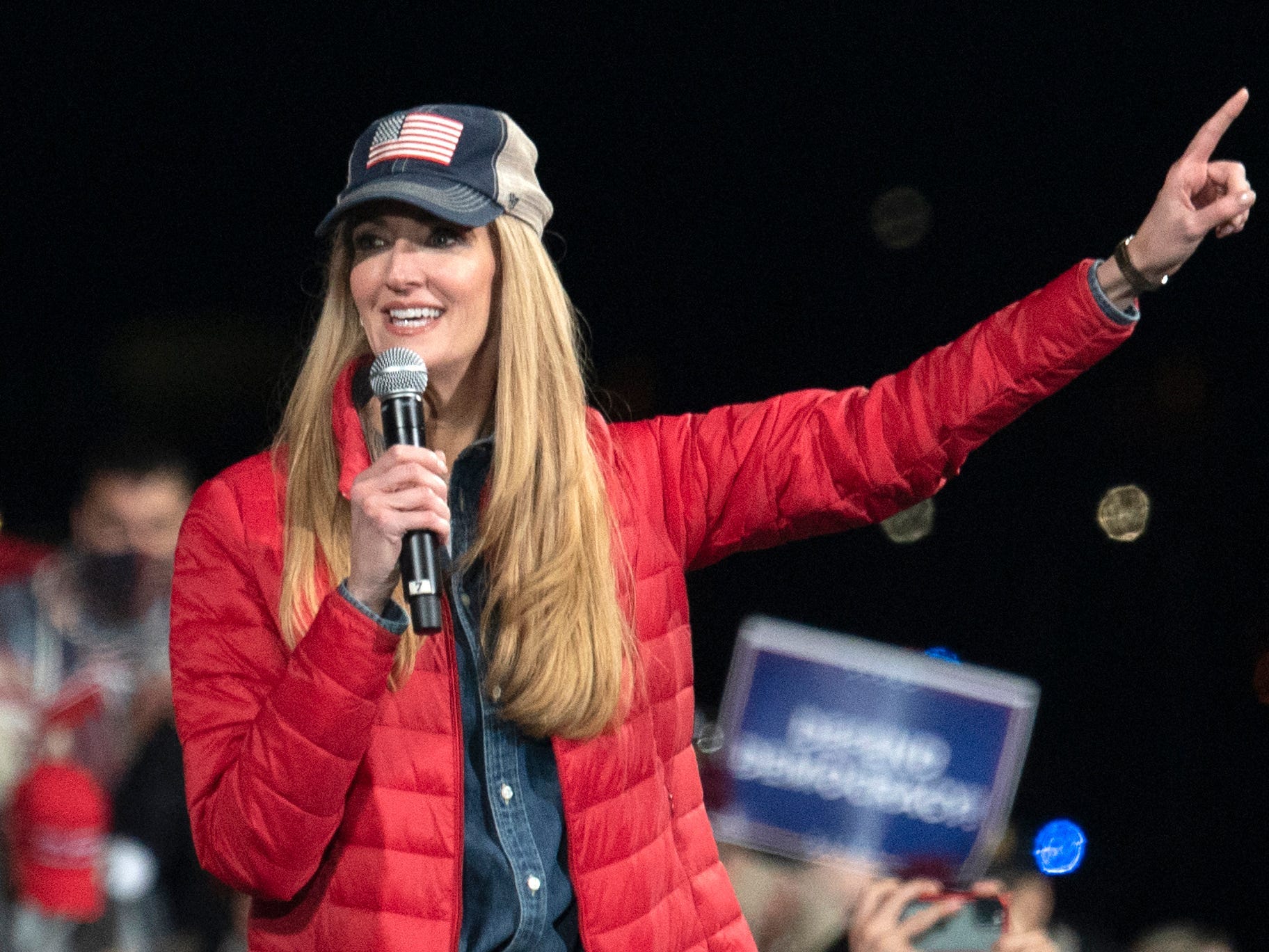 kelly loeffler debate