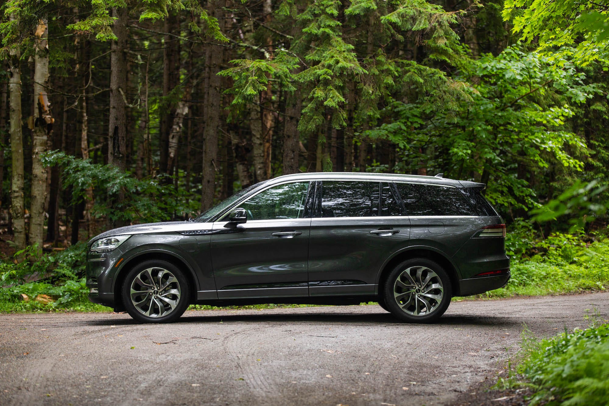 2020 Lincoln Aviator_25