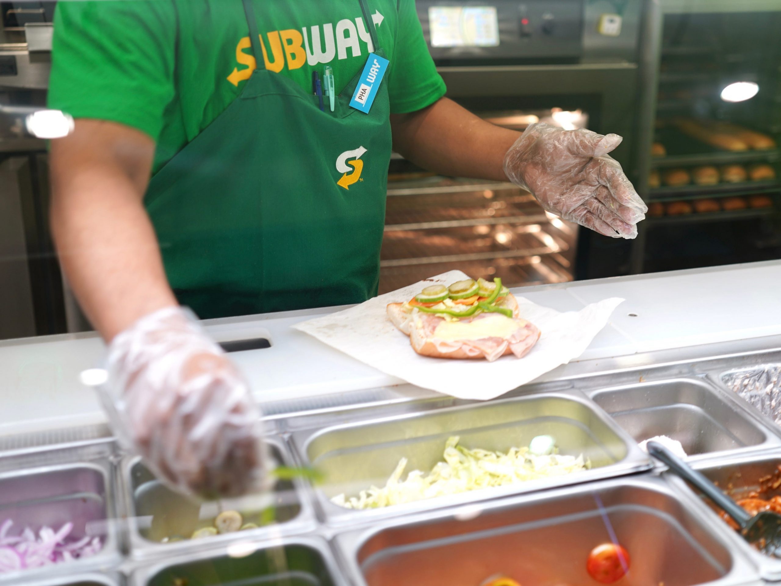 subway sandwich employee