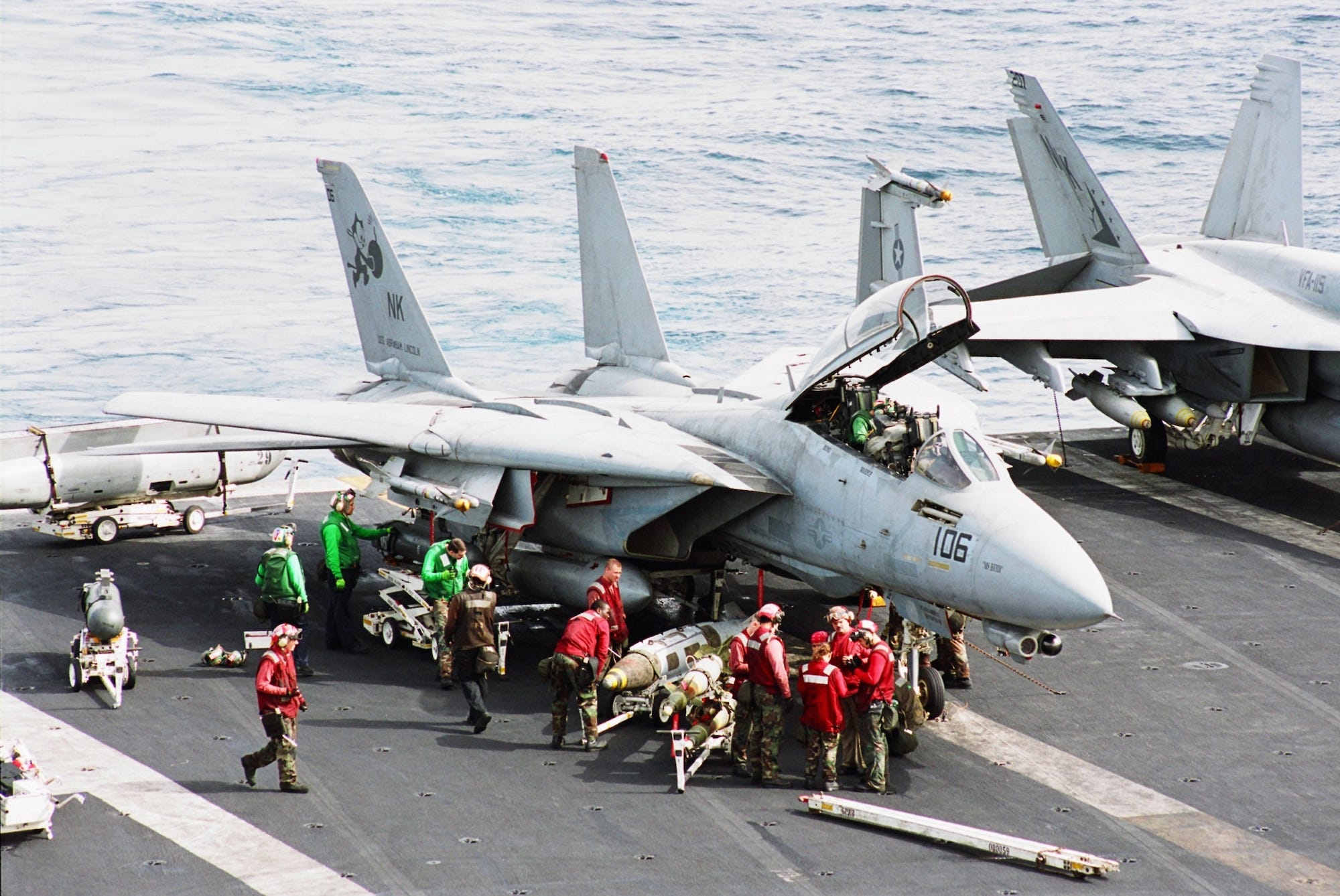 Navy F-14 Tomcat aircraft carrier Abraham Lincoln