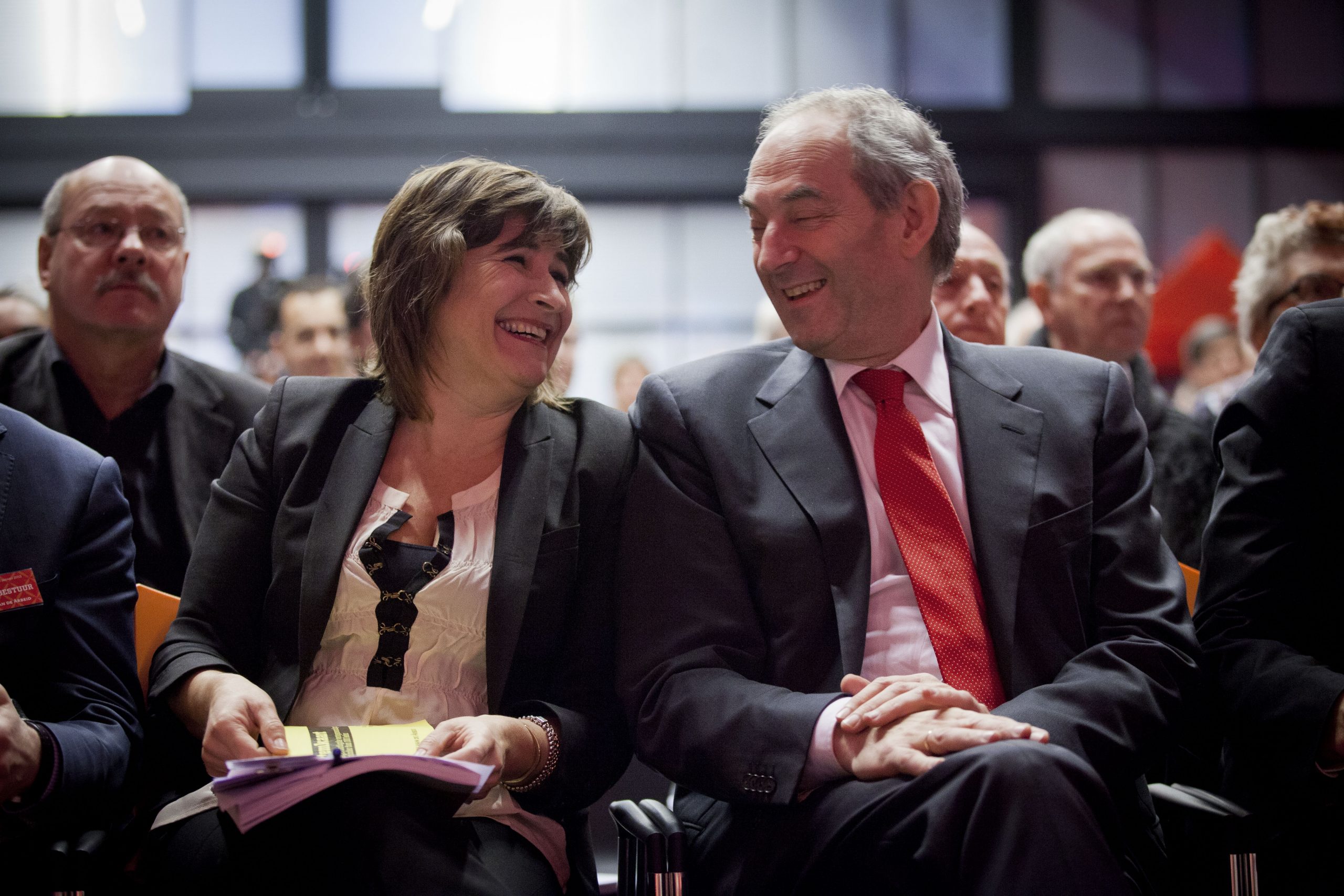 Toenmalig PvdA-leider Job Cohen in 2012 met Lilianne Ploumen op een partijcongres in de Brabanthallen in Den Bosch. Foto: ANP/Phil Nijhuis