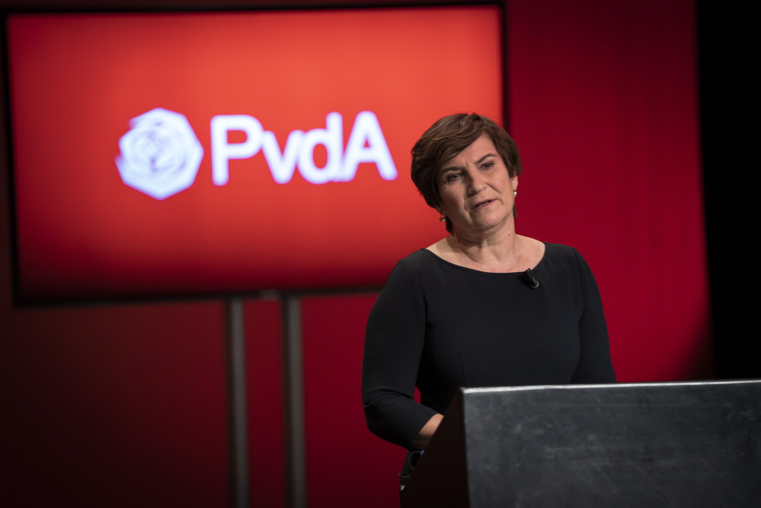 Lilianne Ploumen wordt door de PvdA gepresenteerd als lijsttrekker voor de Tweede Kamerverkiezingen.