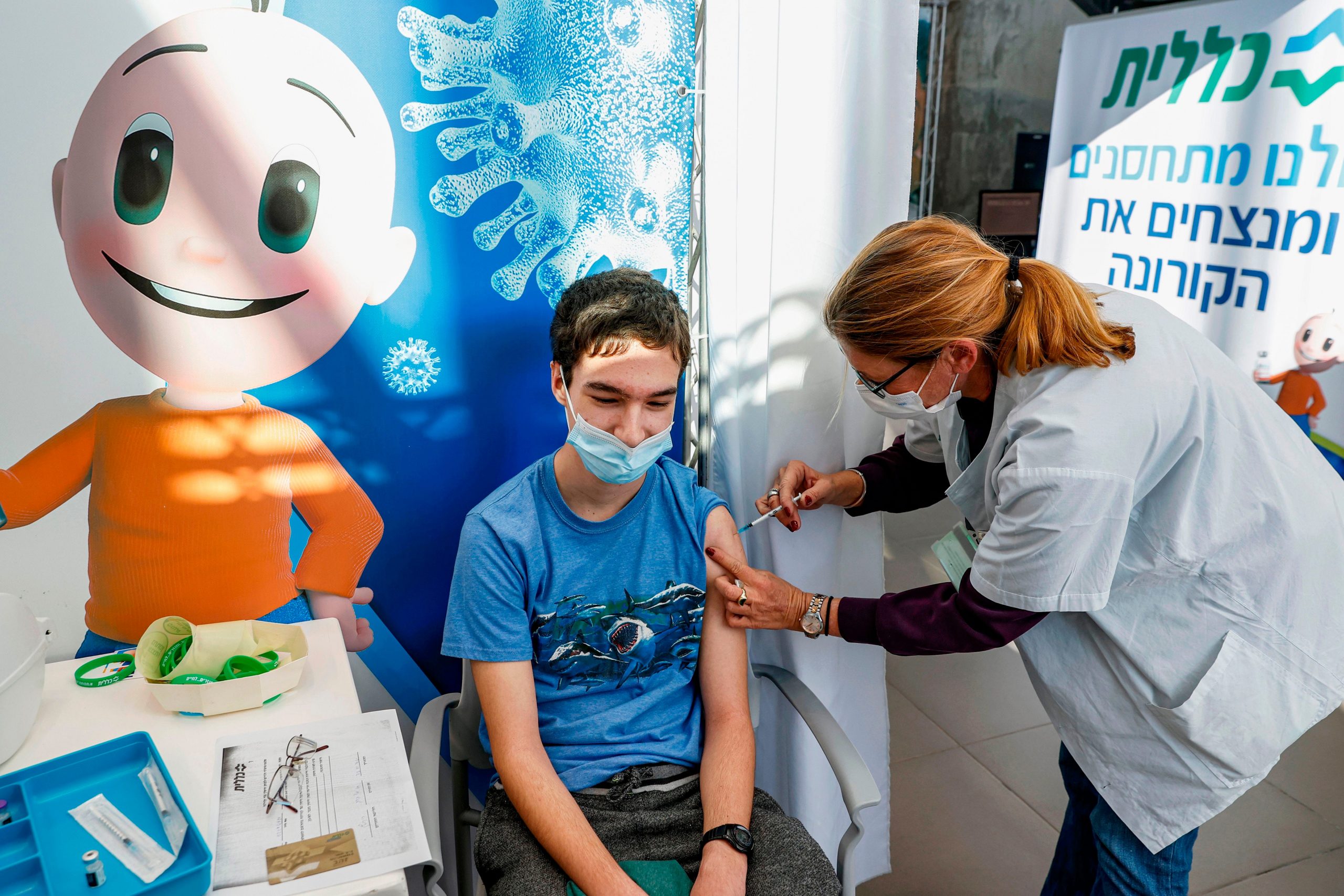 Teenager vaccinated in Israel