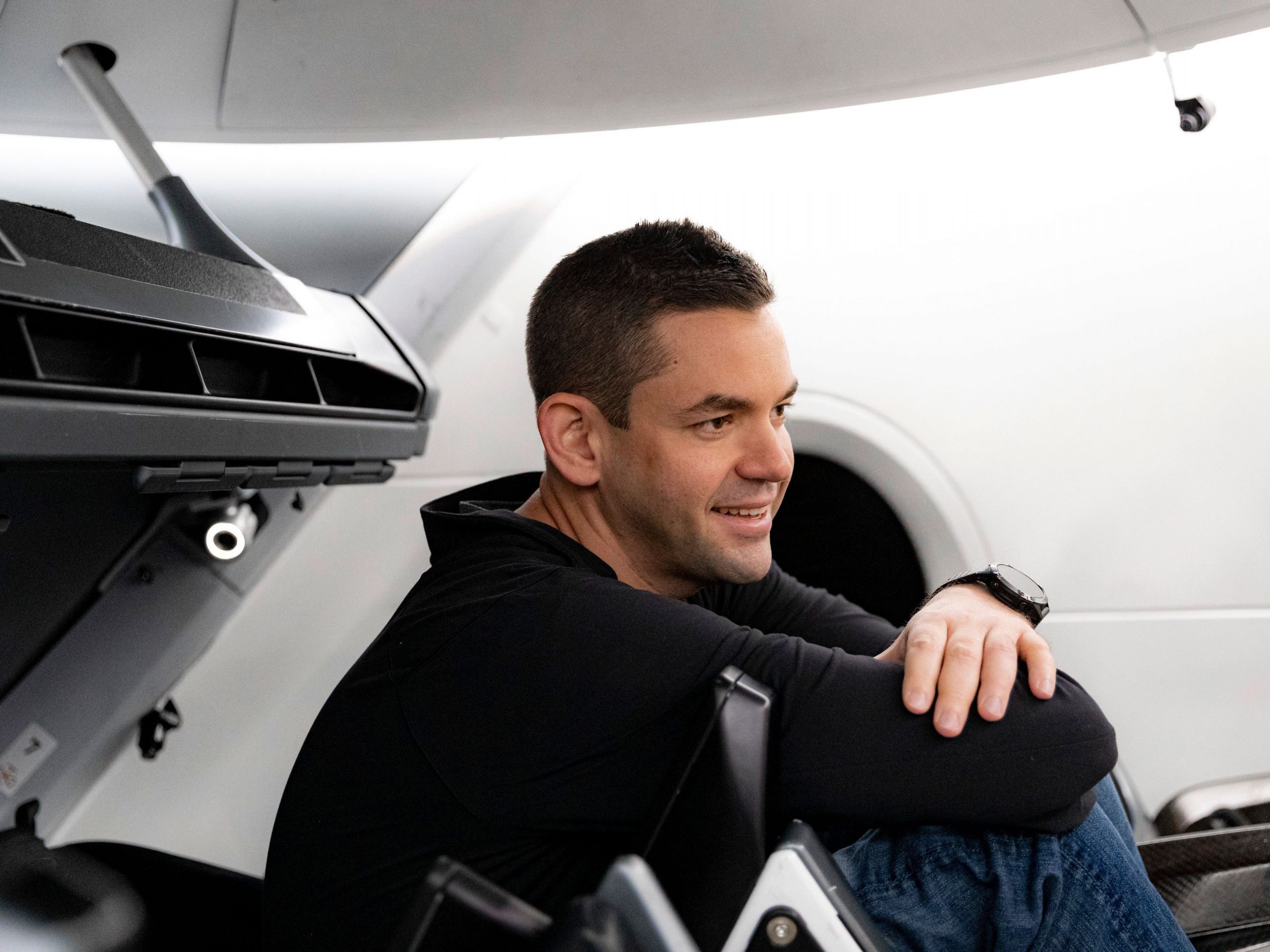 jared isaacman spacex crew dragon