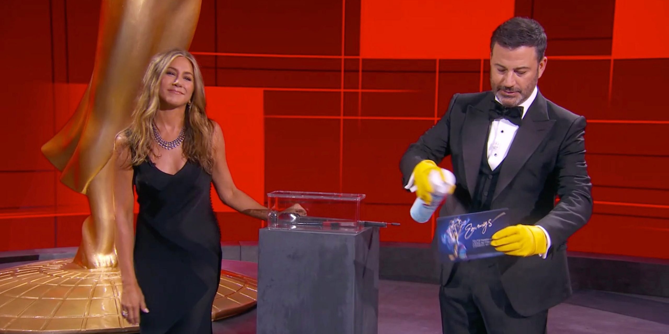 jen aniston jimmy kimmel emmys