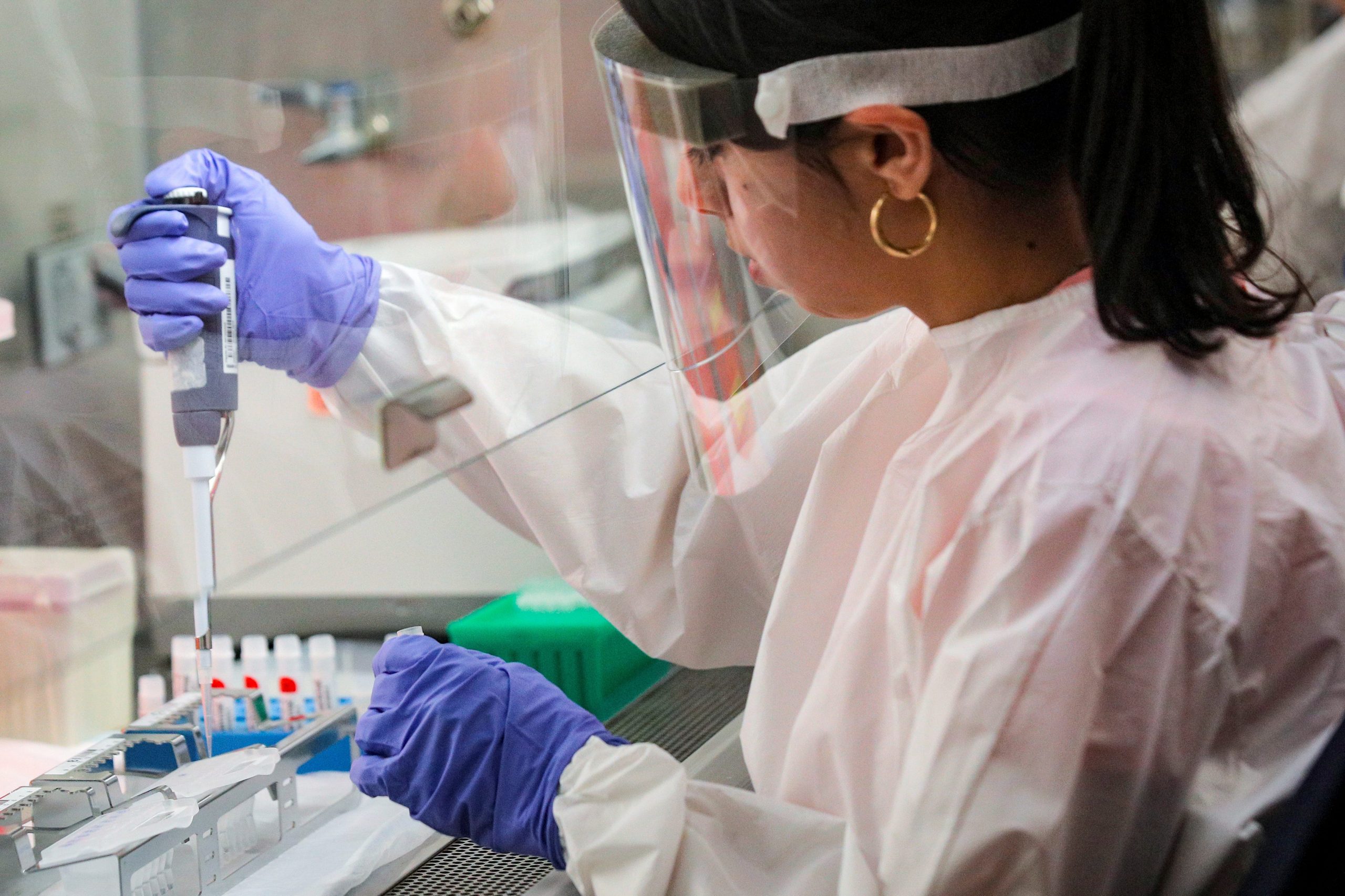 covid scientist lab coronavirus testing samples