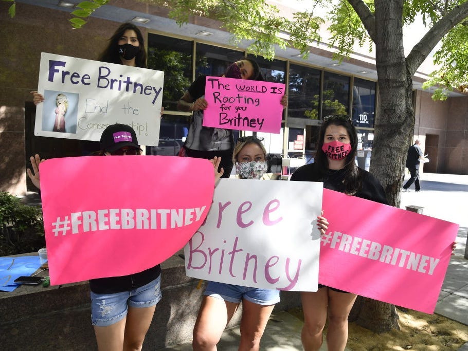 free britney protesters