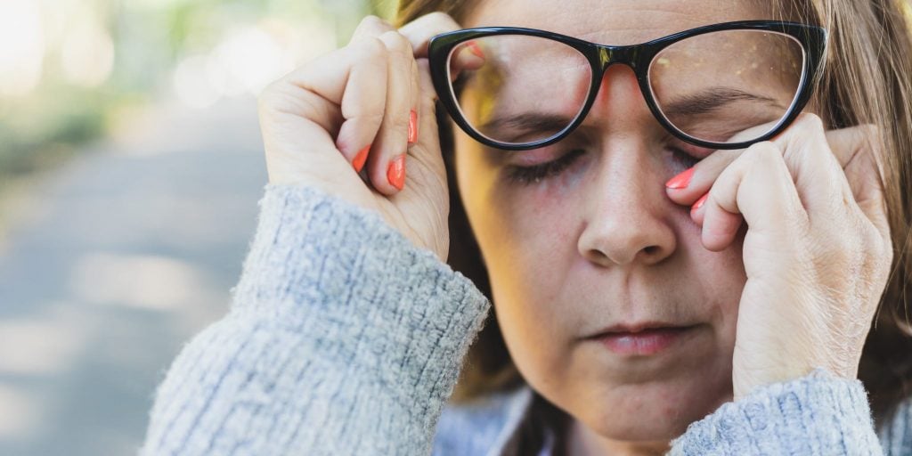 how-to-tell-if-you-have-pink-eye-or-a-stye-and-treat-your-symptoms