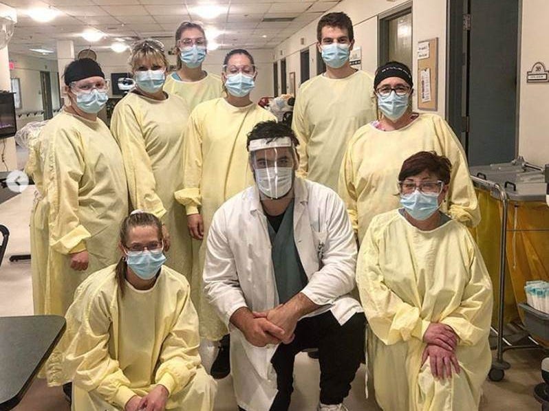 Laurent Duvernay-Tardif (center) with his team at the long-term patient care center.
