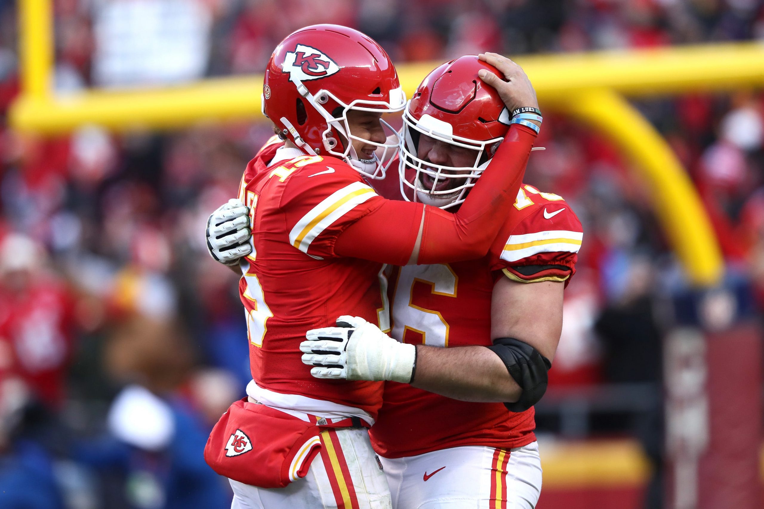 Patrick Mahomes, left, with Laurent Duvernay-Tardif