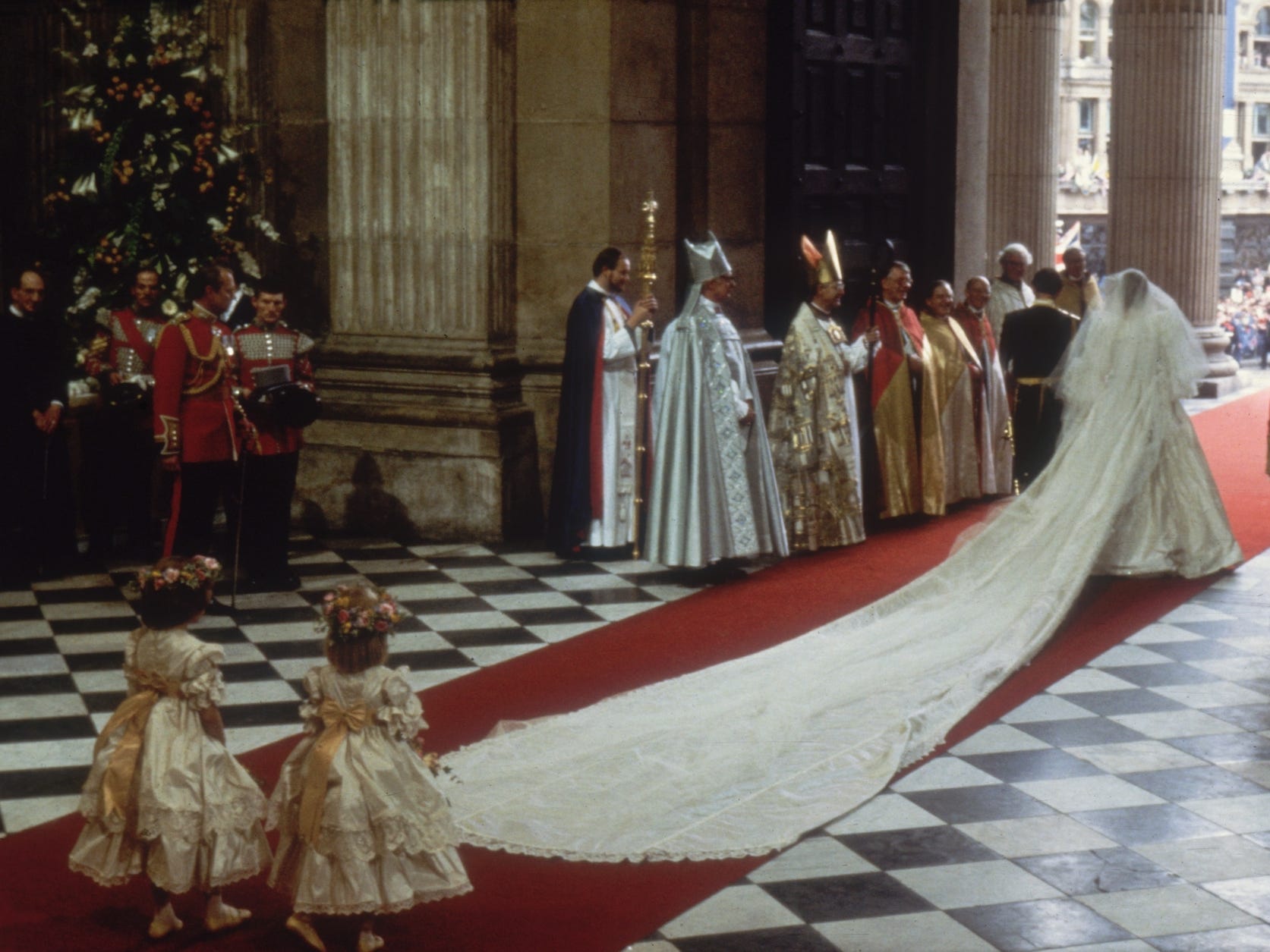 princess diana wedding dress train