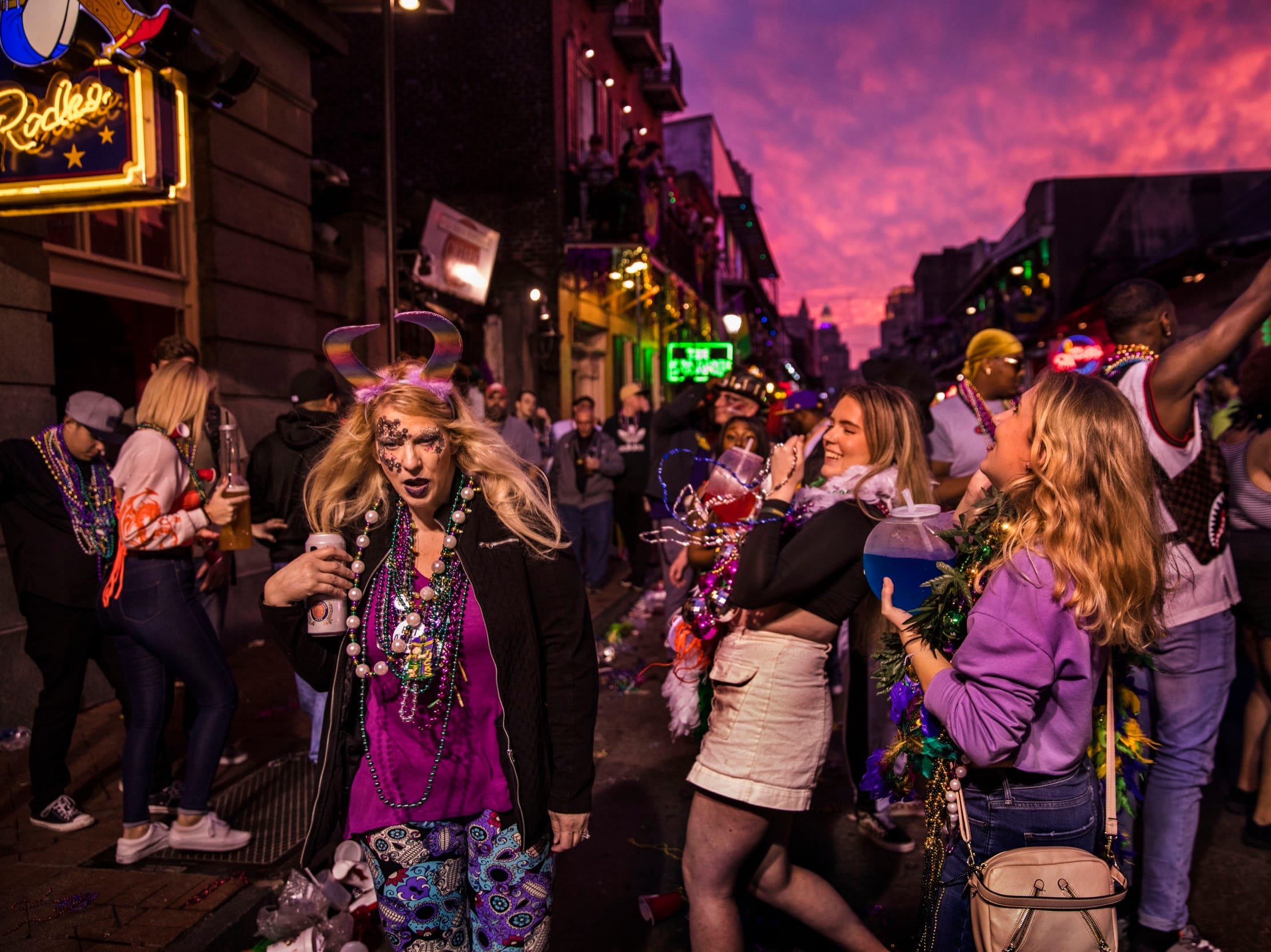 New Orleans is closing bars ahead of Mardi Gras after large crowds were