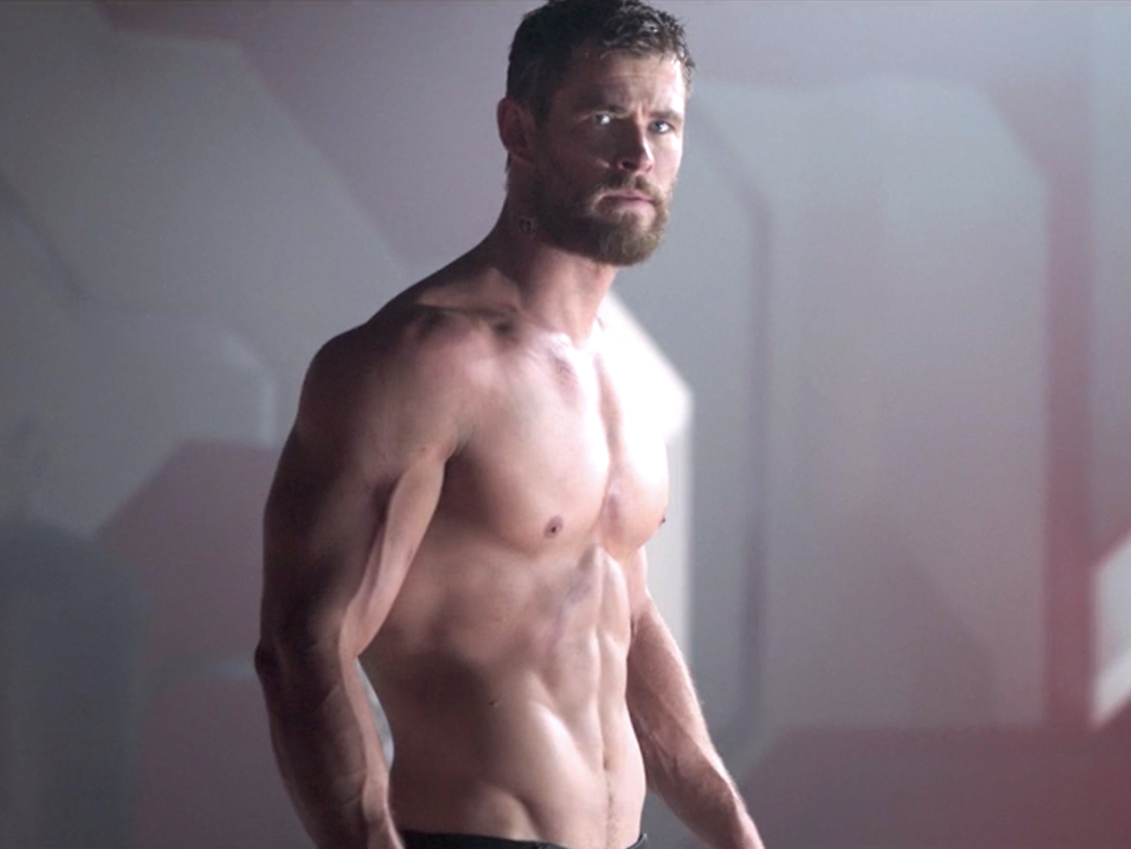 chris hemsworth thor ragnarok 4