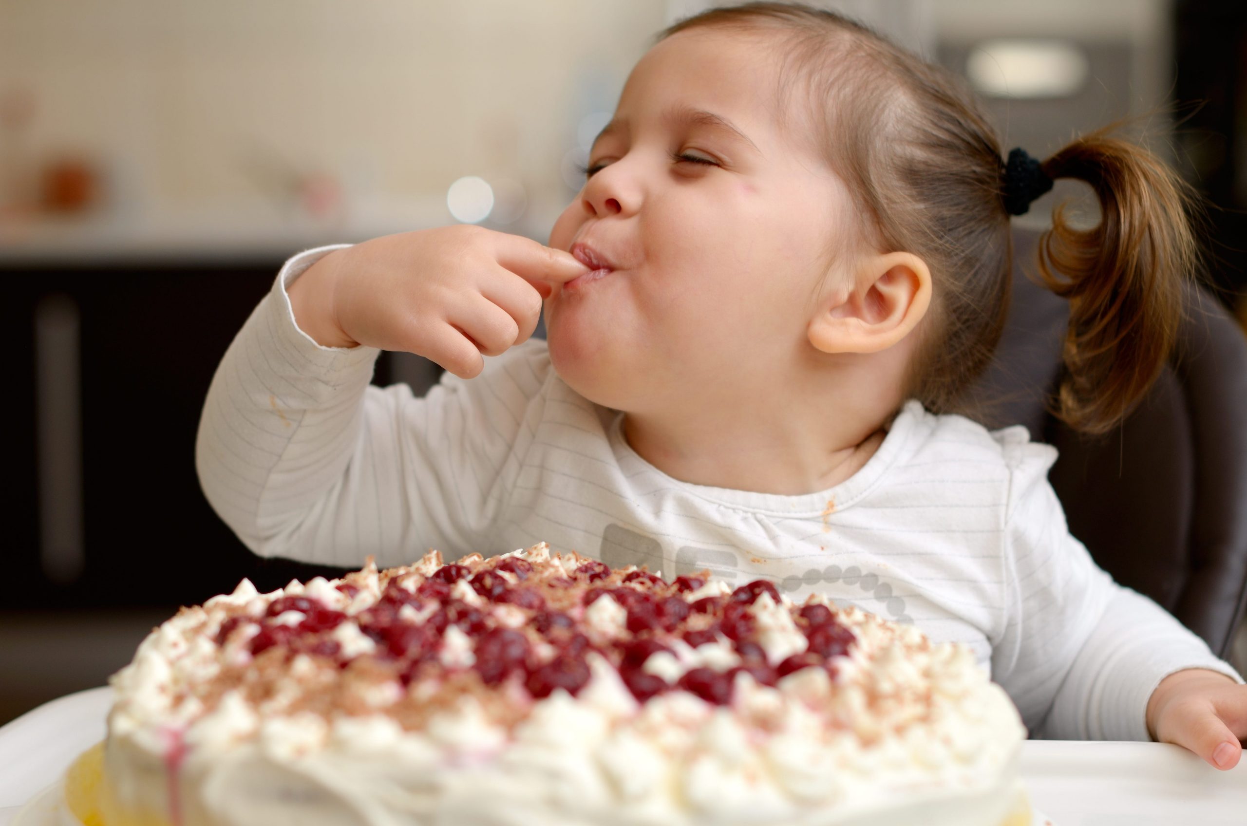 baby eating