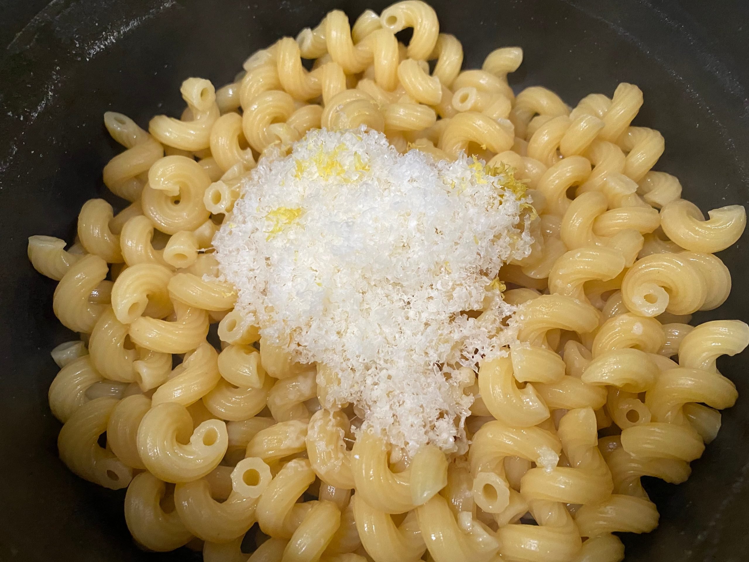 pasta 1 step 3 add cheese and lemon