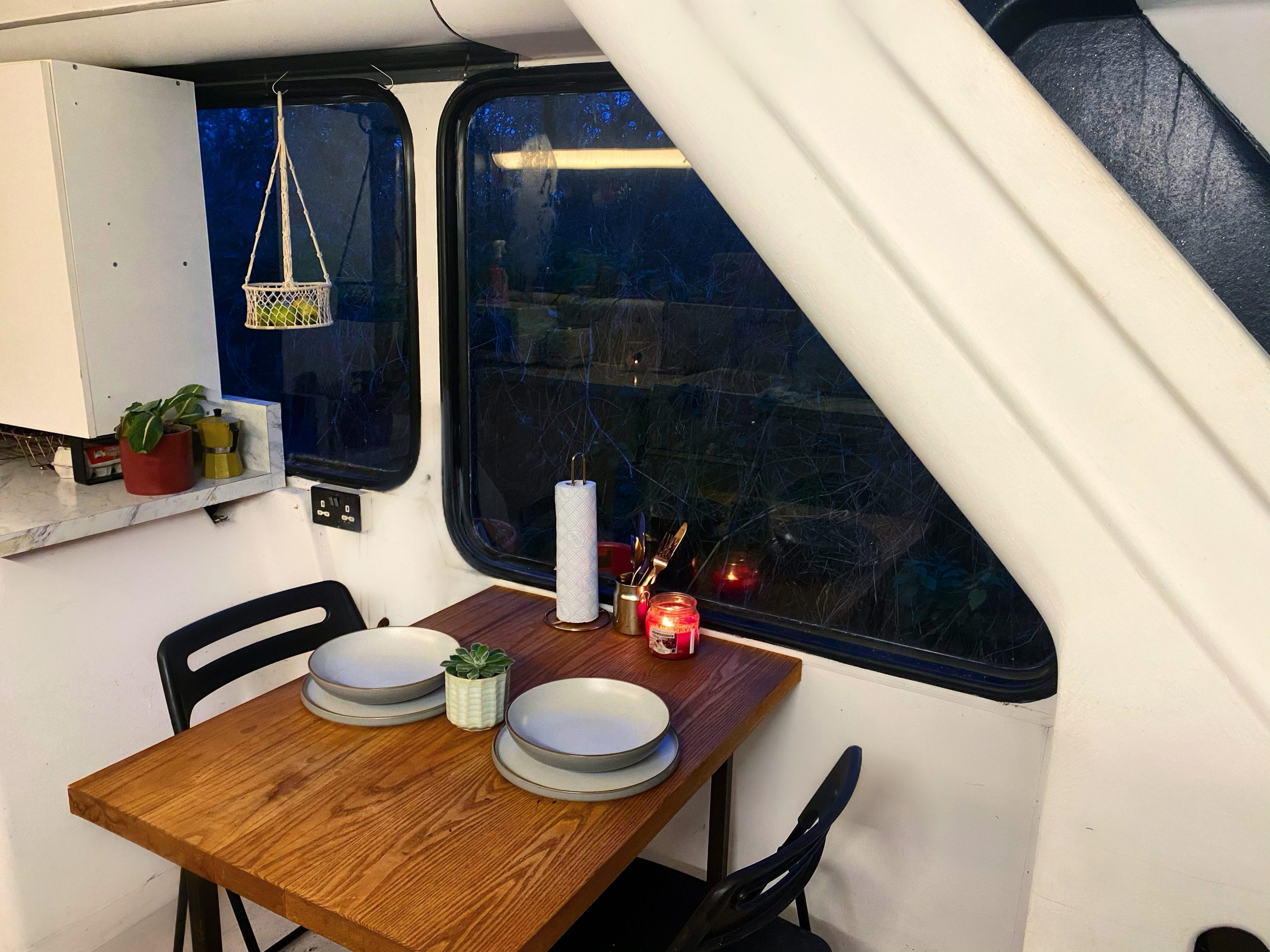 Doubledecker Home dining